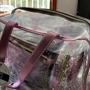 Gorgeous 6 pcs cosmetic or personal cases sealed